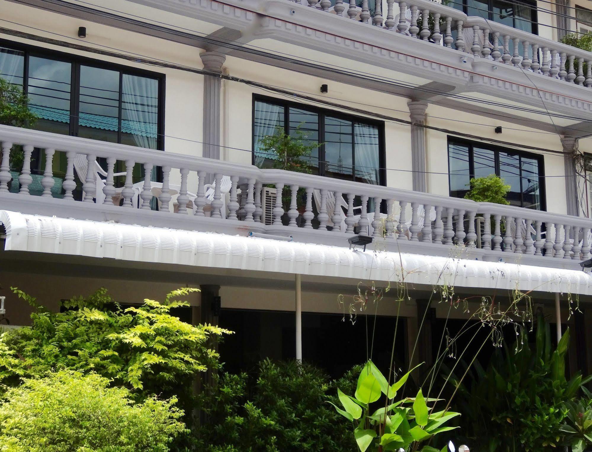 The Beach Cha Am Guest House Cha-Am Εξωτερικό φωτογραφία
